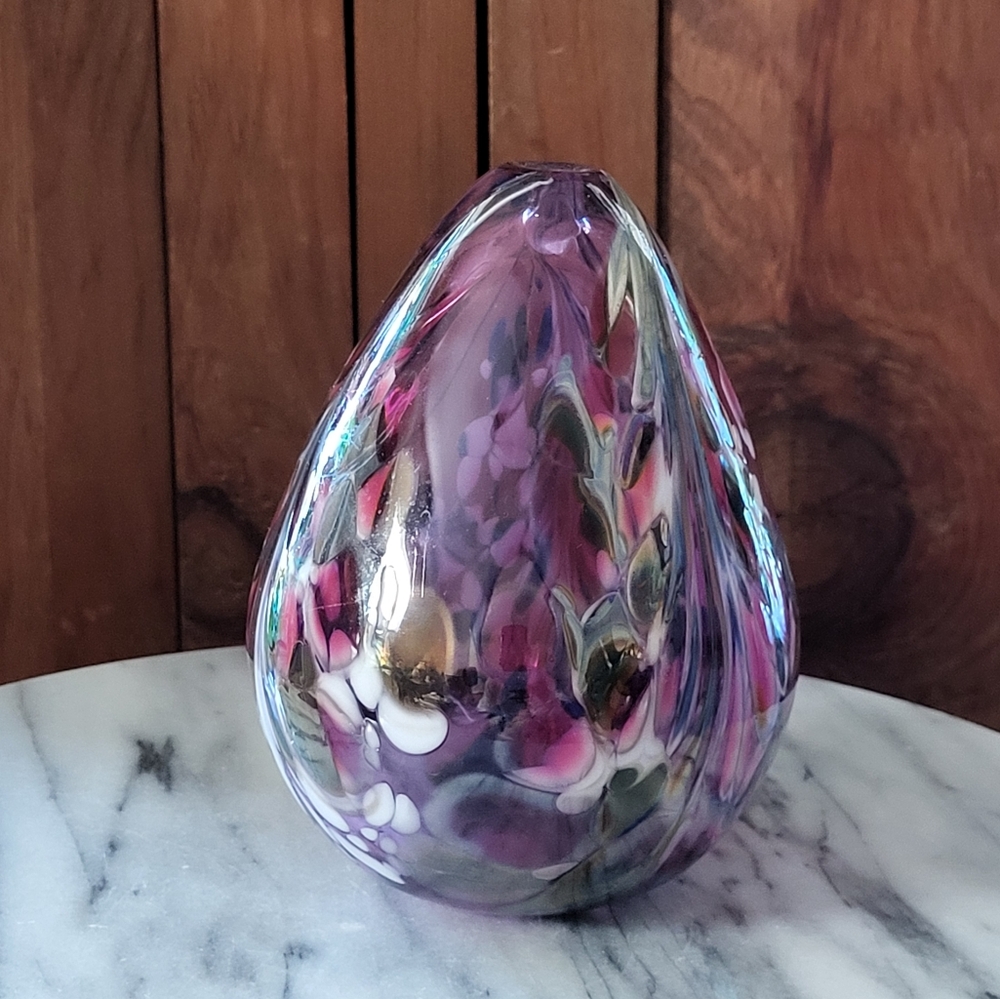 Purple Glass Art Lamp - Picture 3 of 17
